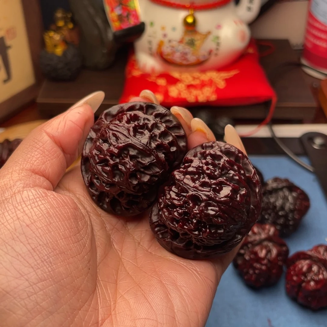 吊坠文玩核桃45宫灯酒红