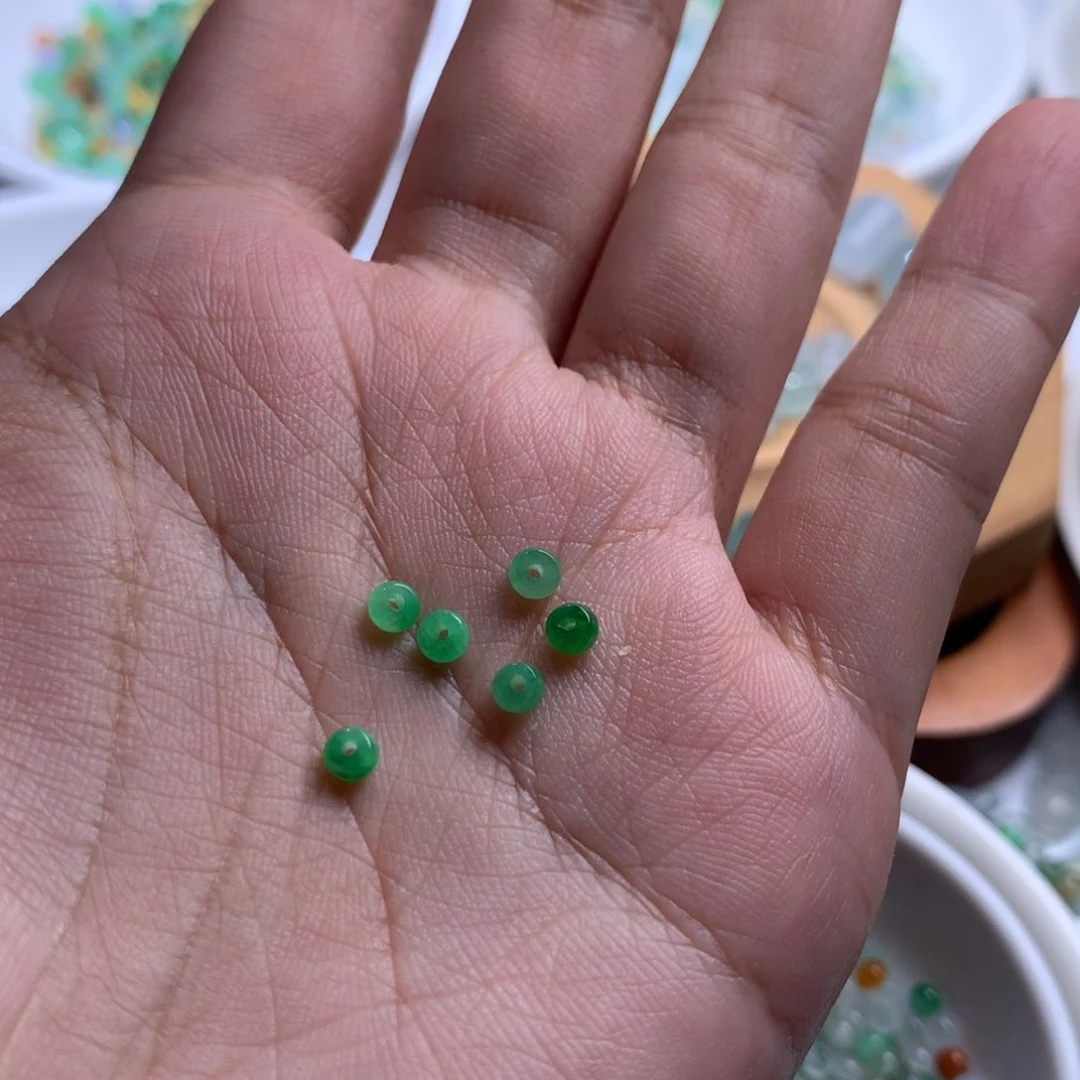 散珠翡翠M****?多样性自选