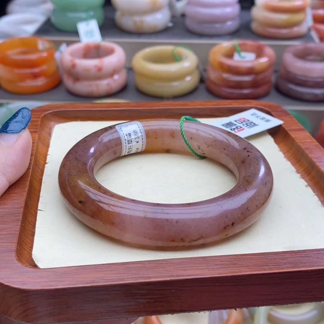 石英岩玉手镯未镶嵌