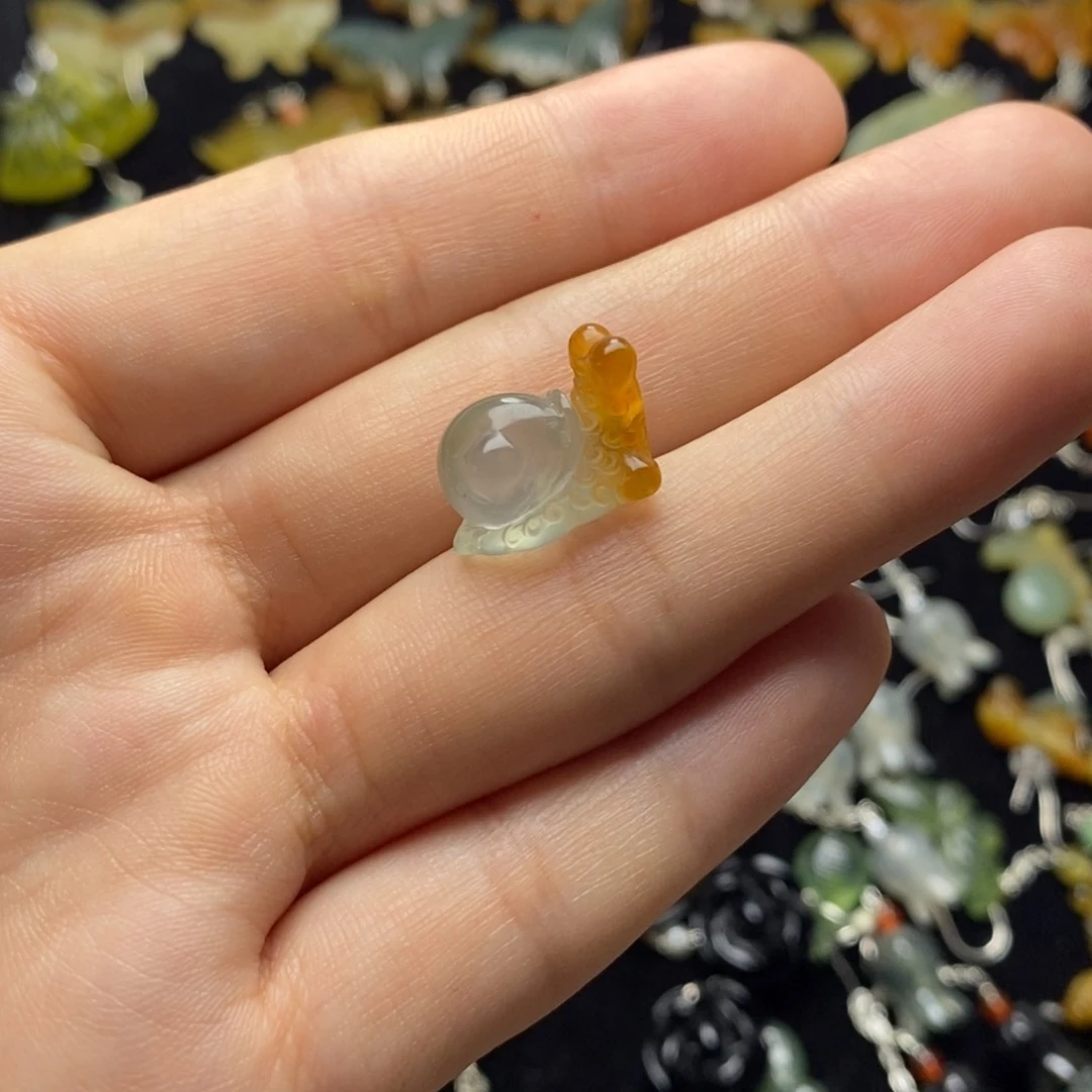 一***官蛇纹石玉未镶嵌耳饰/颈饰