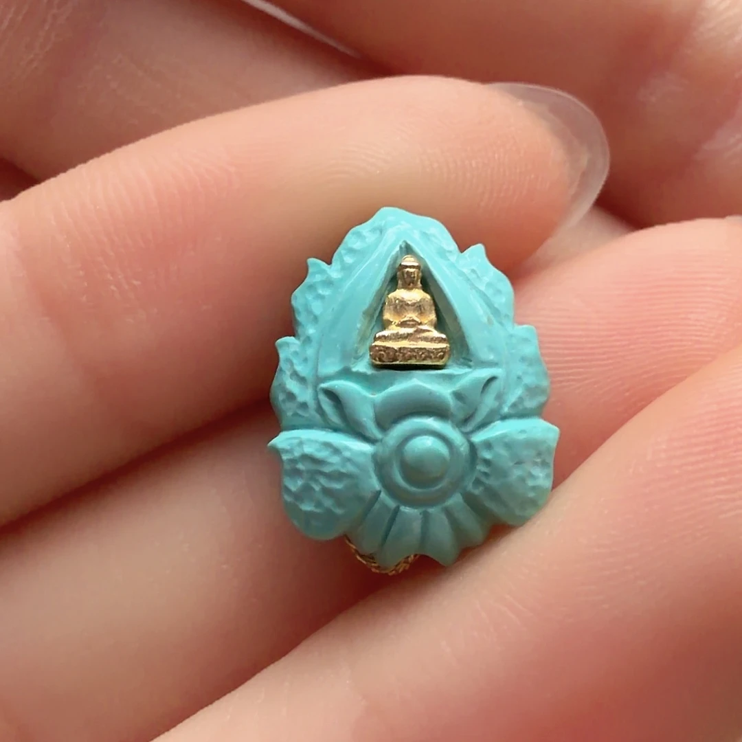 绿松石未镶嵌颈饰