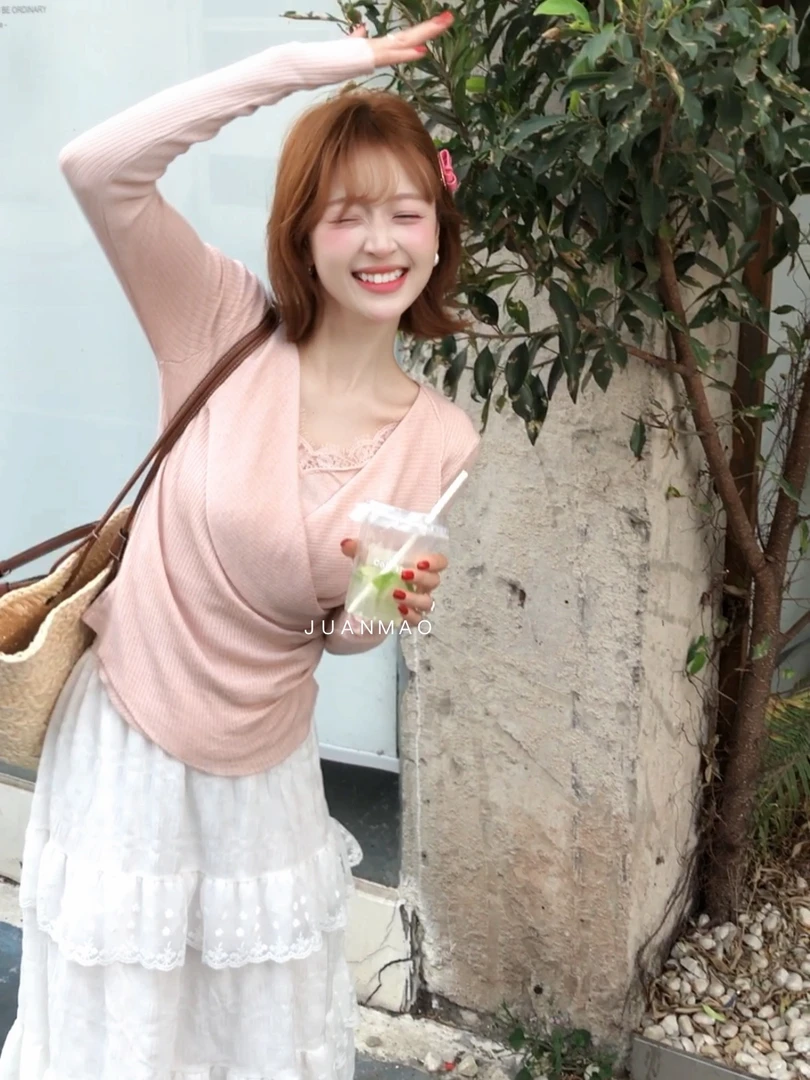 【粉黛绒语】重工花朵蕾丝交叉显瘦长袖T恤女独特别致美假两件上衣