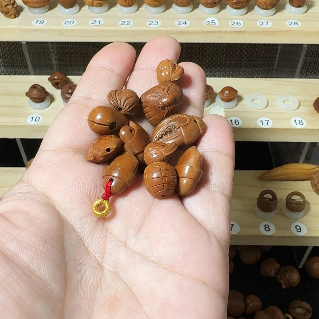 暮***࿐把件桃核手把件多宝
