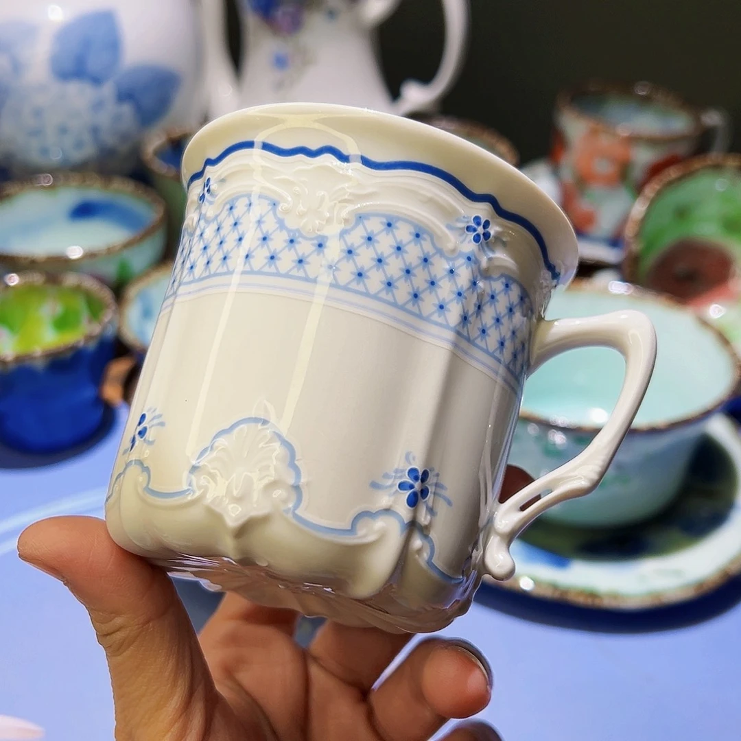 ?*咖啡杯和茶杯也好好吃喔呜呜