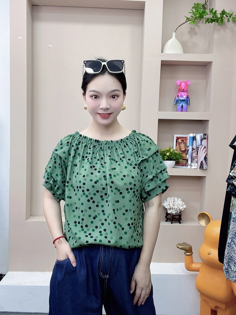 百搭波点女装短袖泡泡袖上衣时尚碎花印染常规款夏季法式小衫