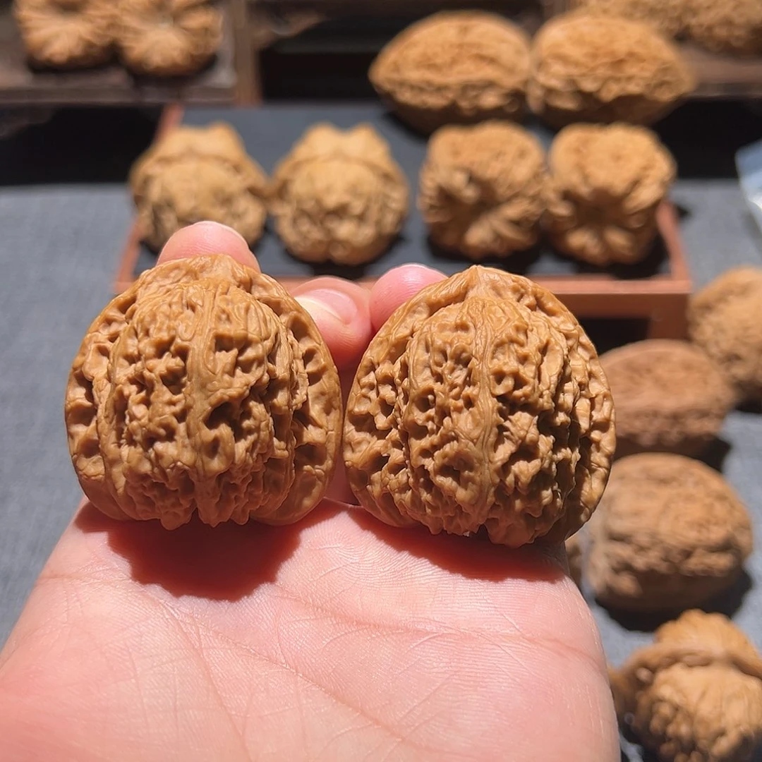 木***北文玩核桃吊坠40南疆