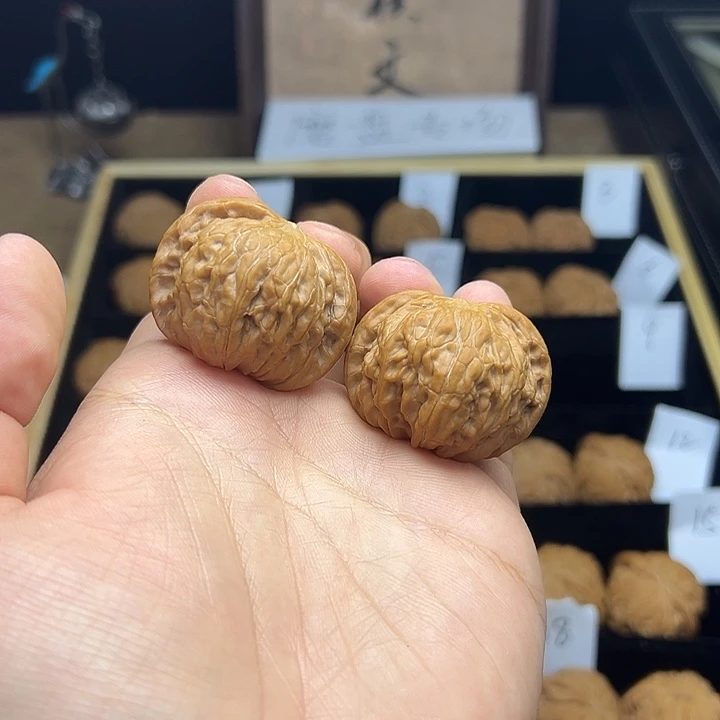 心***️文玩核桃把件磨盘