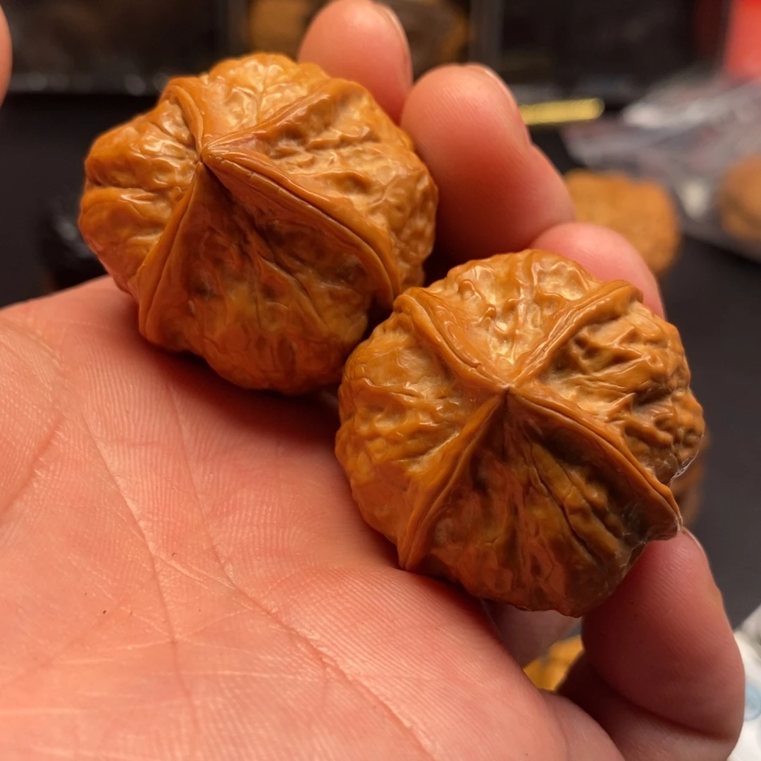 把件文玩核桃蜡皮四棱