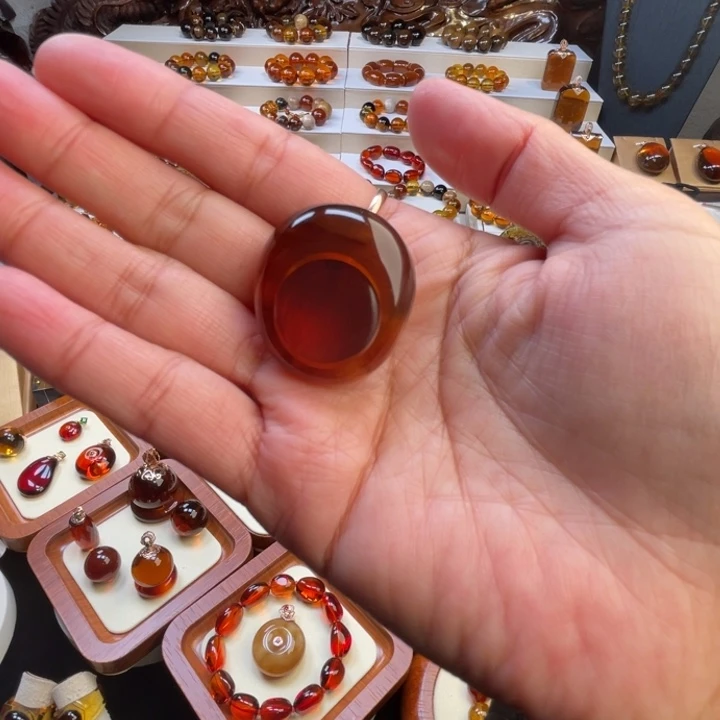 琥珀未镶嵌裸石缅甸琥珀戒指