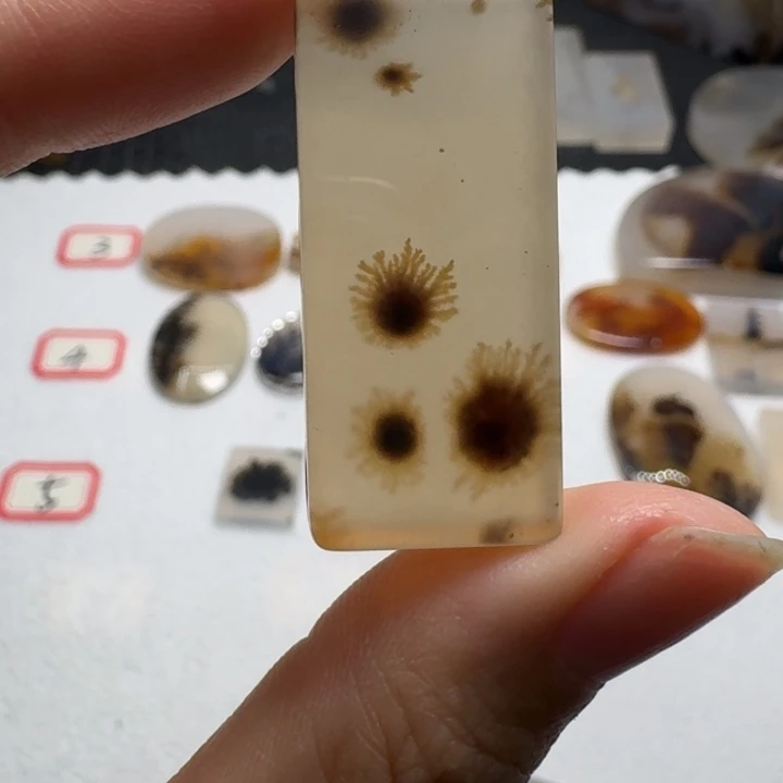 玛瑙/玉髓未镶嵌摆件