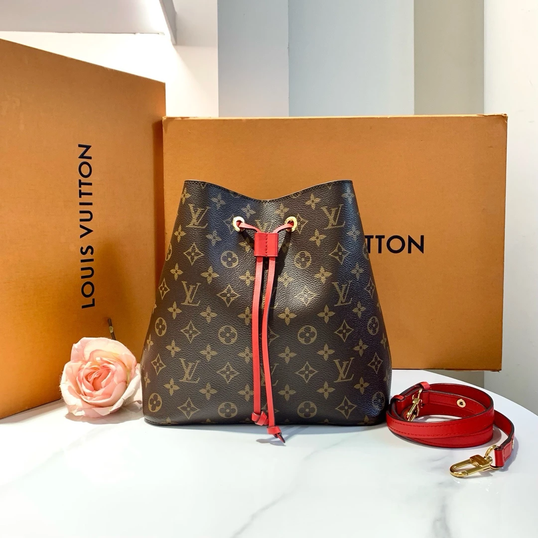 99新 LV LV 老花红水桶 25年芯片款 99新z/3126