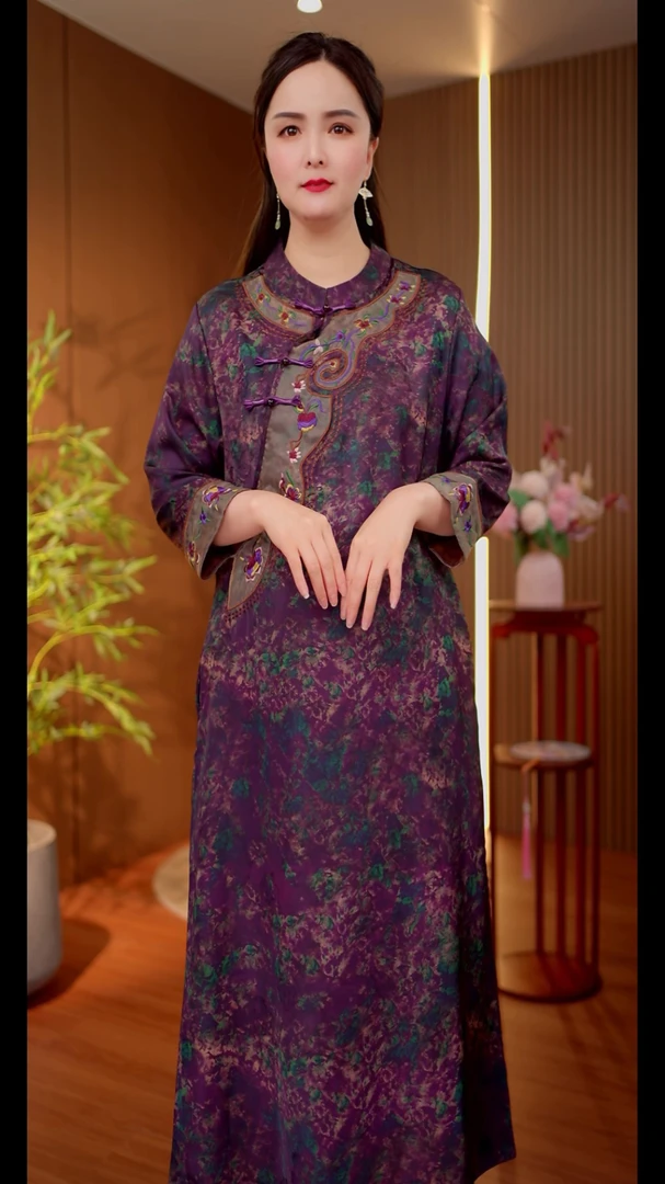 紫韵-新中式国风气质刺绣女装连衣裙