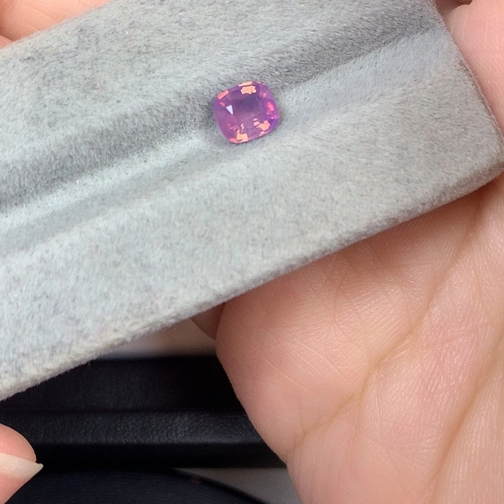 蓝宝石裸石1.04ct无烧紫色蓝宝石吉尔德