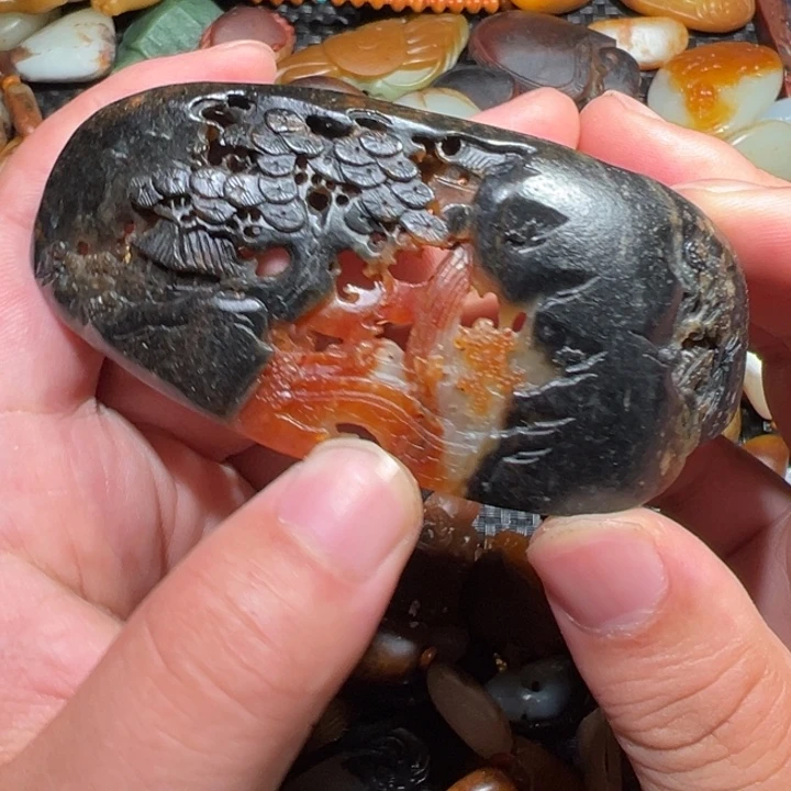 达***尘和田玉未镶嵌车挂