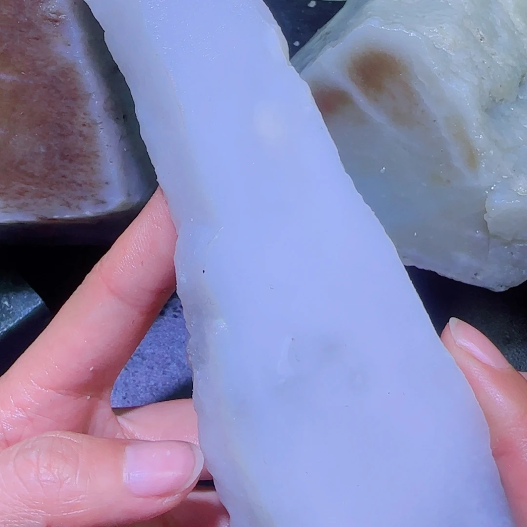 和田玉未镶嵌珠宝半成品