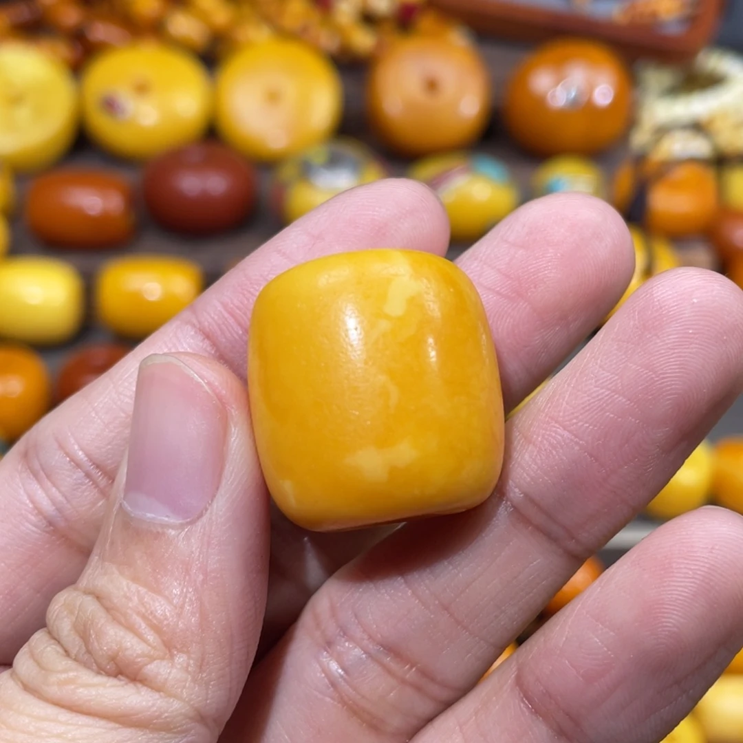 蜜蜡未镶嵌裸石直径23