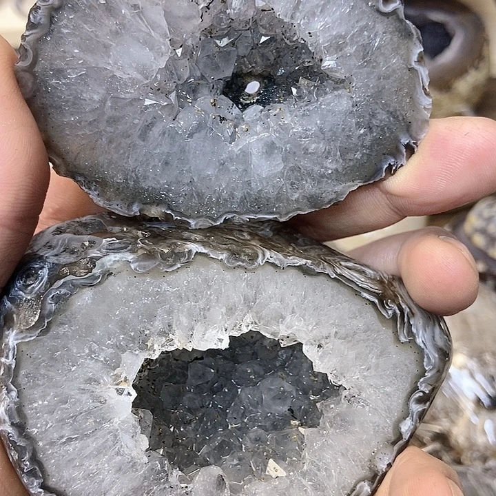 玛瑙/玉髓珠宝奇石未镶嵌m**o