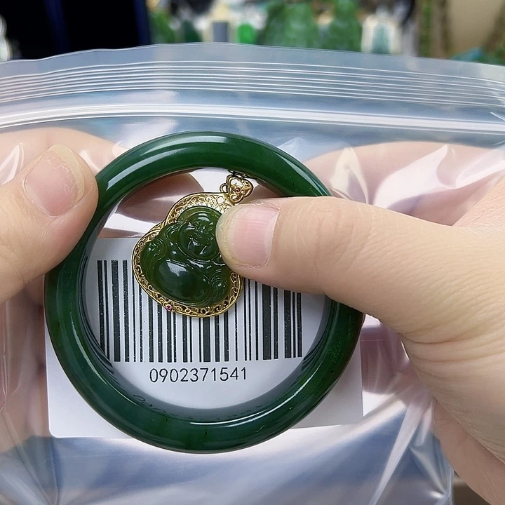 和田玉未镶嵌手镯包容57搭吊坠