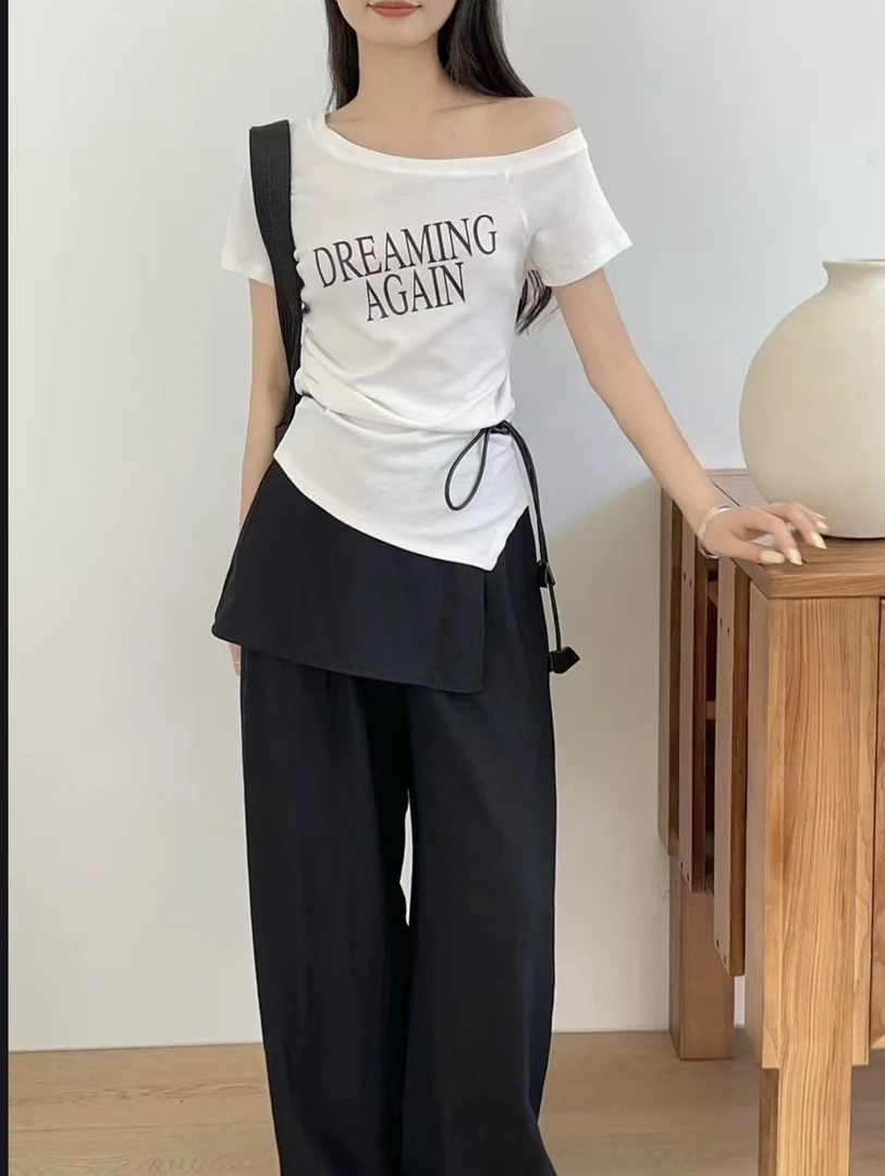 小众短袖V领显瘦大版T恤设计感开叉斜领印花字母短款