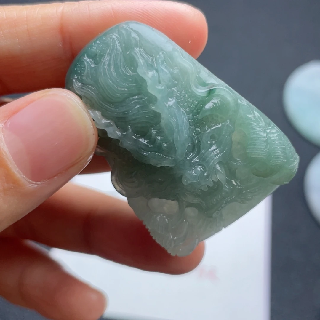 定制翡翠未镶嵌翡翠吊坠