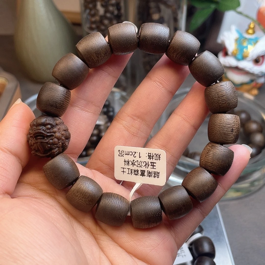 沉香手串富森红土老料