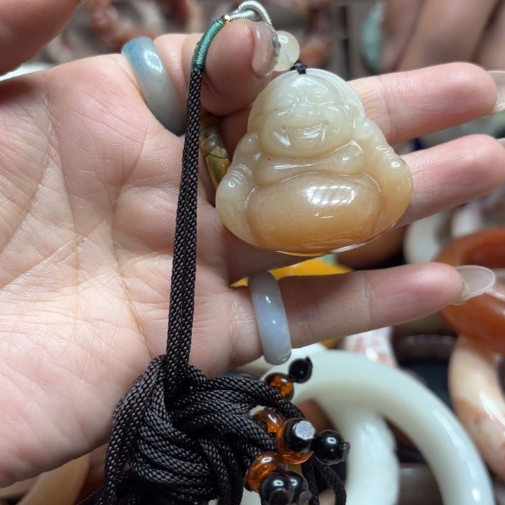 k****石英质玉未镶嵌手镯