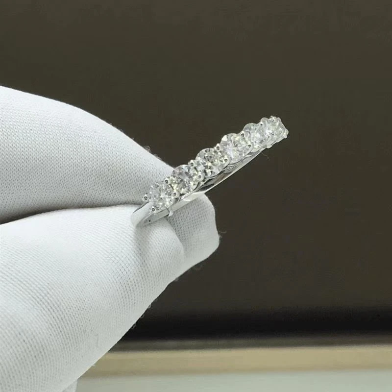 925银莫桑石银制品 女士小众排戒轻奢时尚结婚经典镶嵌精致简约