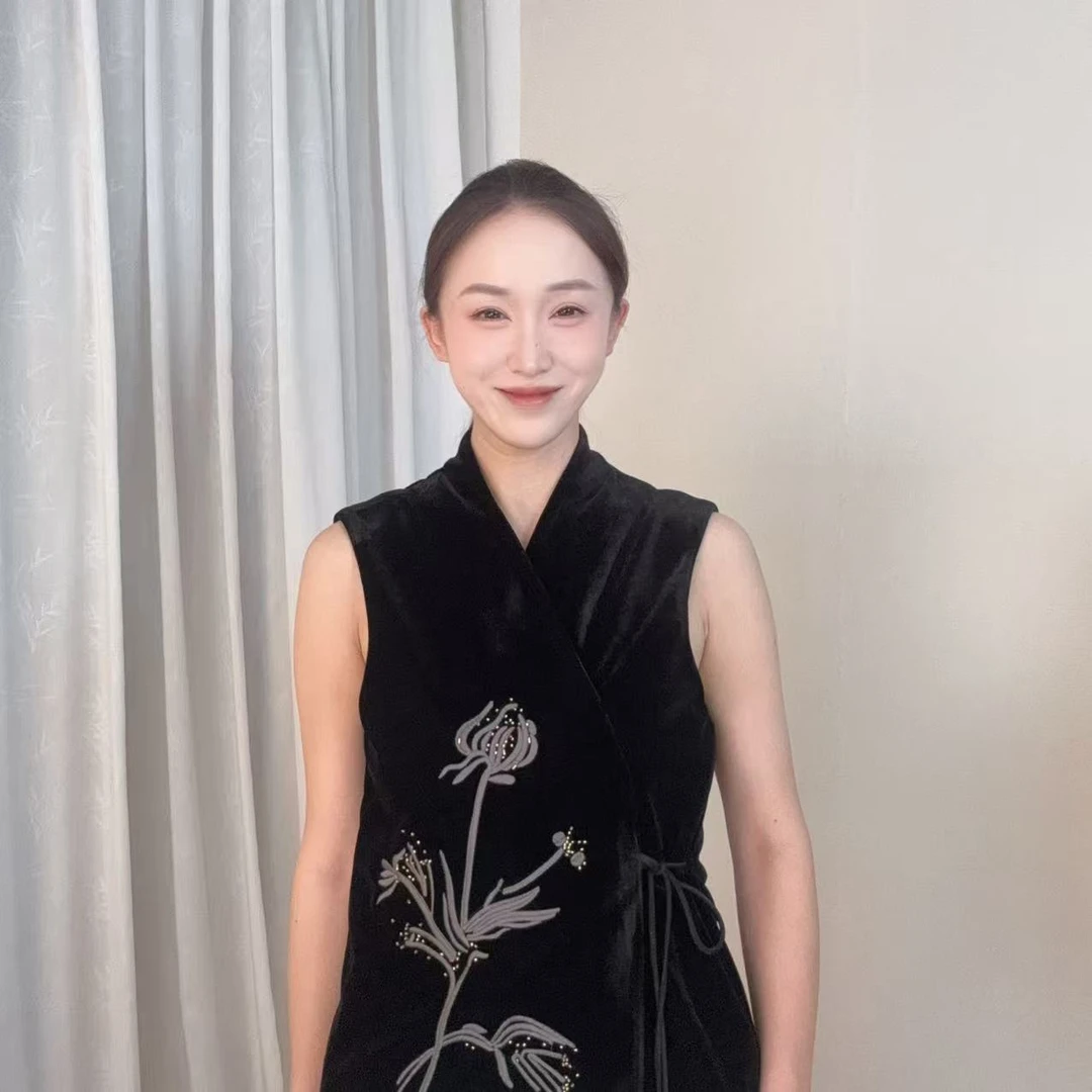 【昙花一现】2025新款国风新中式丝绒刺绣马甲-blq