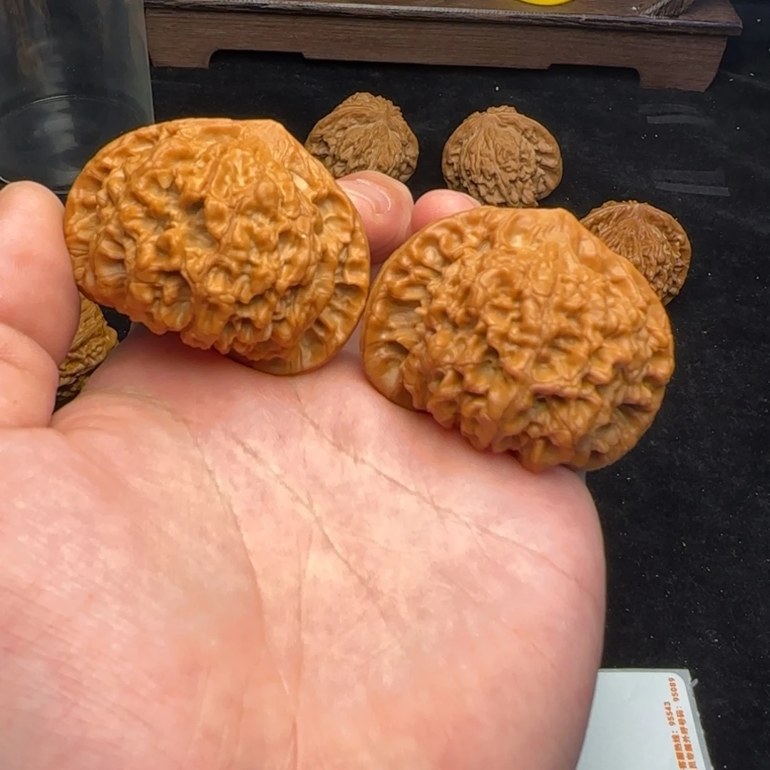 文玩核桃吊坠龙鼎官帽52