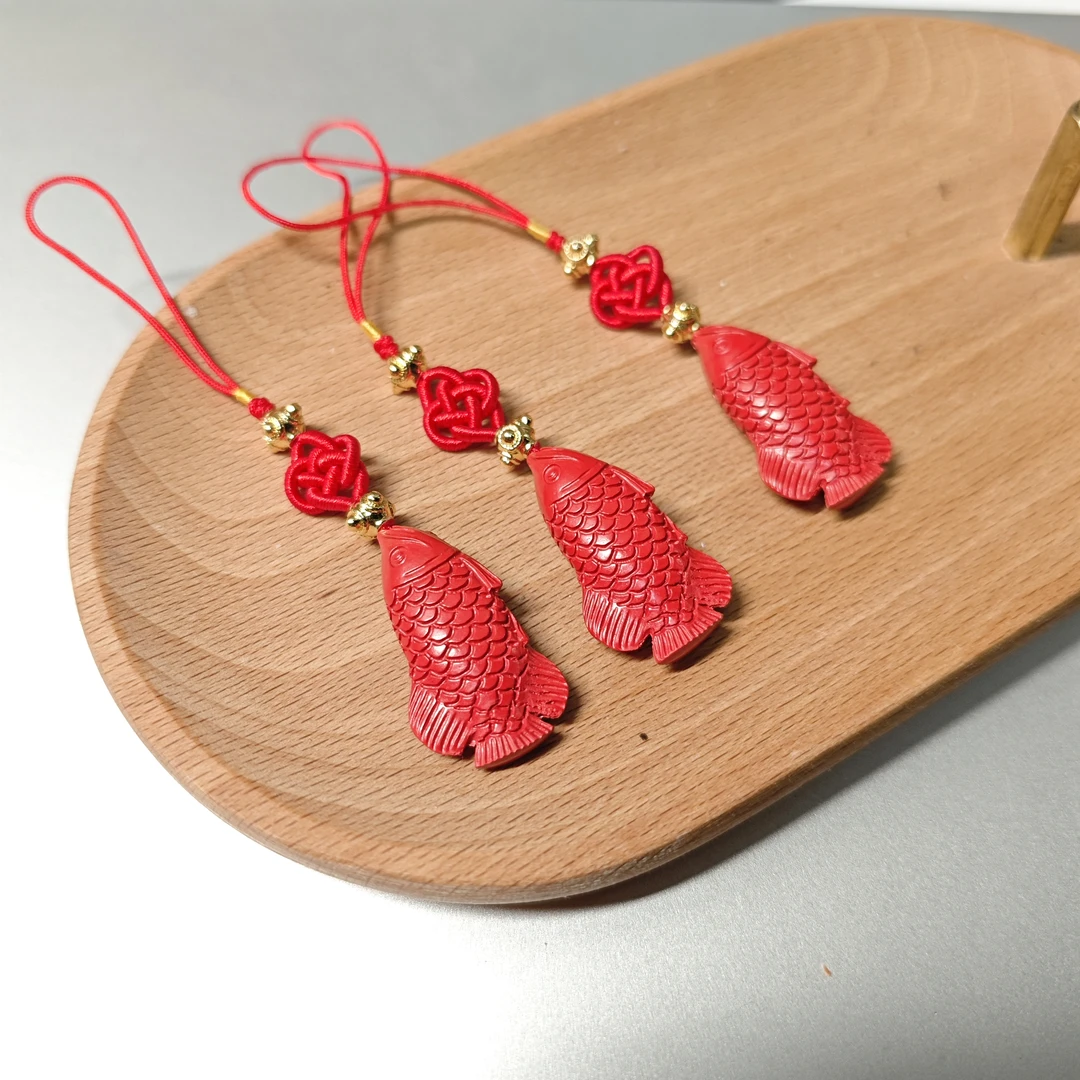 H1026手工编织朱砂鱼手机链