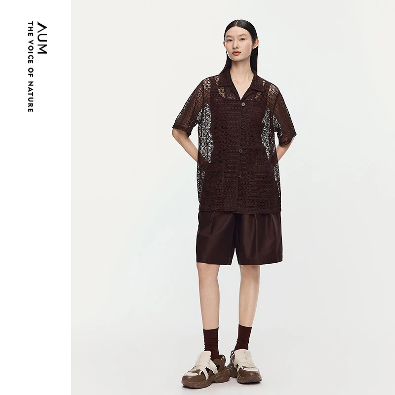 AUM噢姆25年夏季棕色提花镂空短袖衬衫M1FZ21239