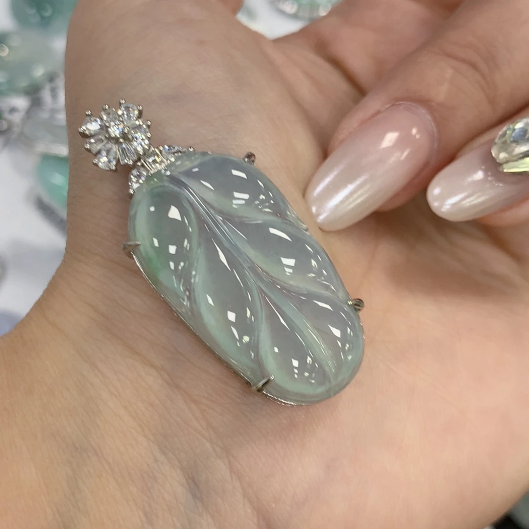 颈饰银S925镶嵌翡翠