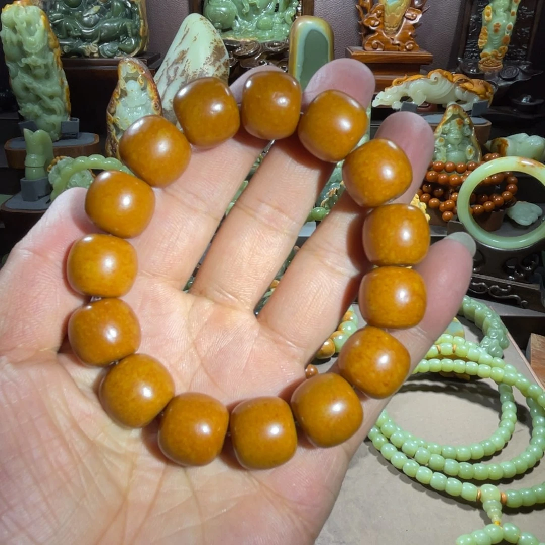 透闪石质玉手串未镶嵌