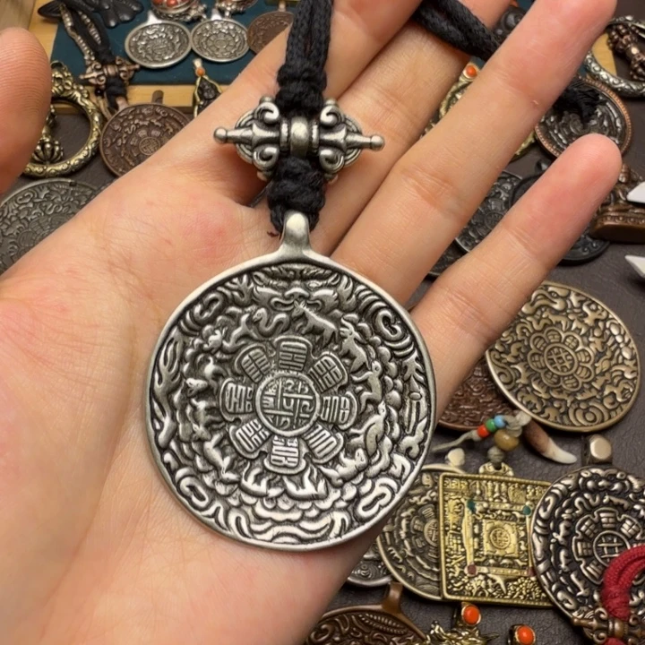 藏传文玩九宫如图