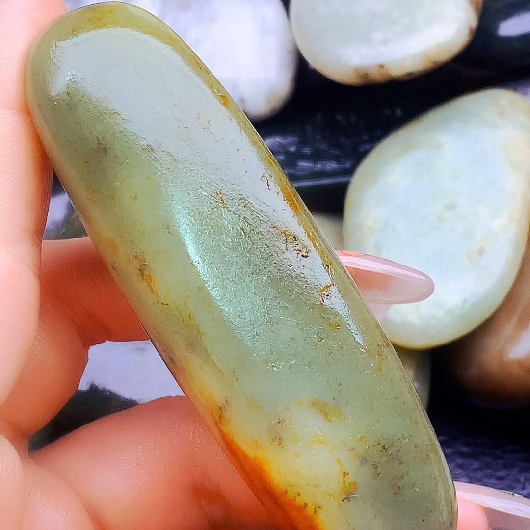 未镶嵌和田玉（糖玉）把件