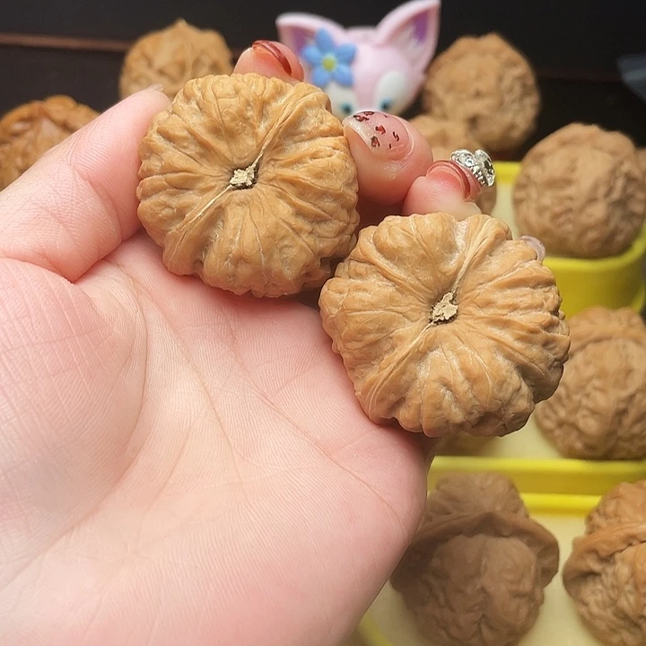 吊坠文玩核桃一***醉蛤蟆