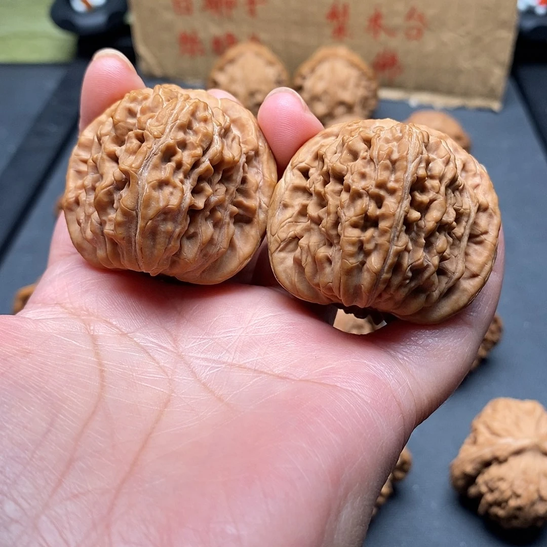 贝***街吊坠文玩核桃四座楼