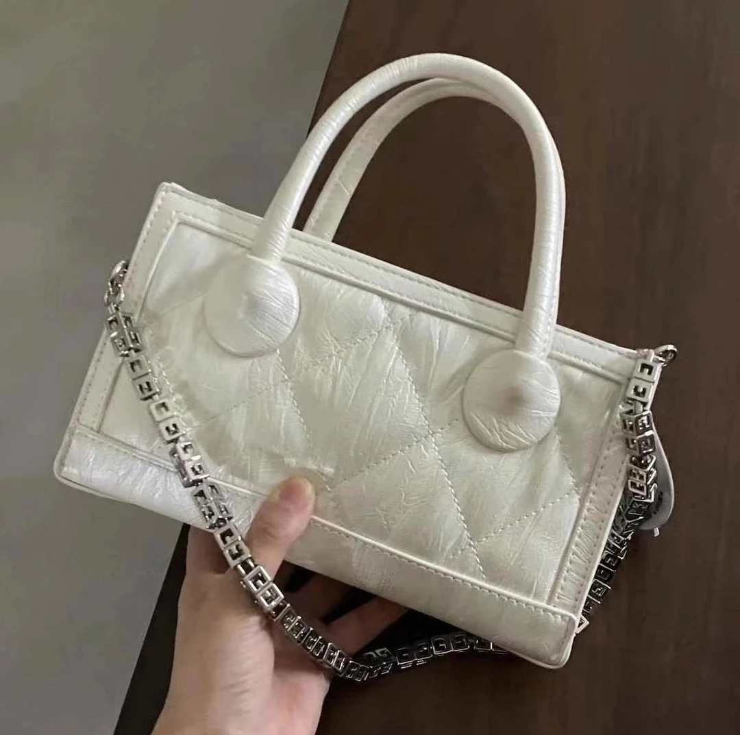 小D家高级感软皮泡芙菱格手提包2025新盒子包百搭轻奢链条小方包