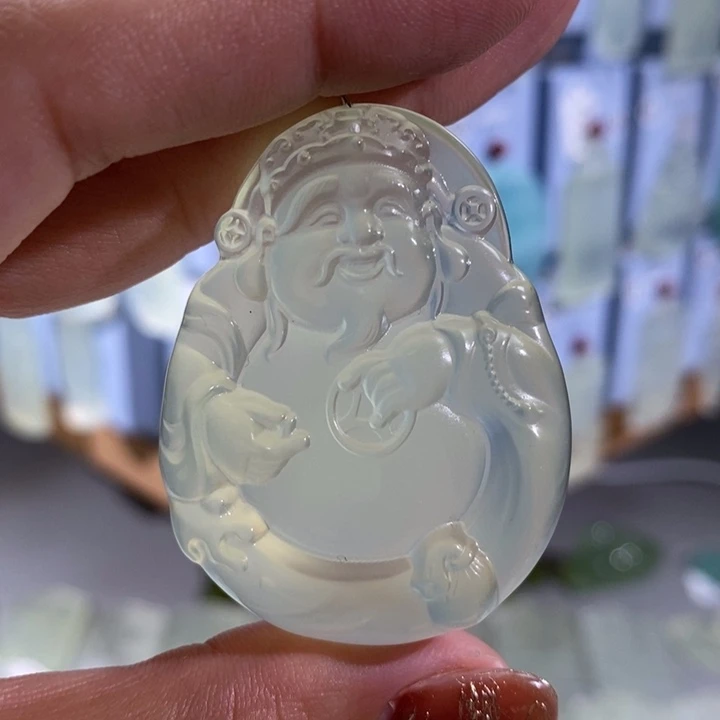 岫玉未镶嵌颈饰吊坠