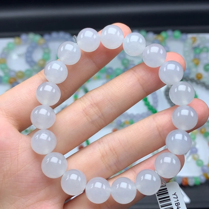 翡翠手镯未镶嵌翡翠