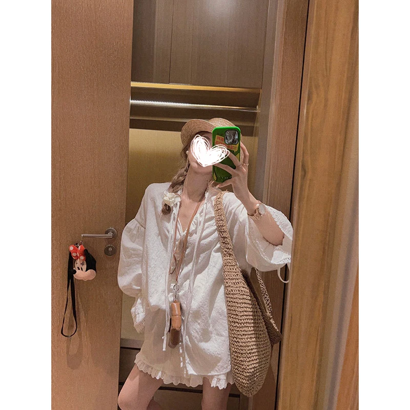 浮雕肌理感蕾丝白色长袖衬衫夏季新款高腰阔腿短裤两件套