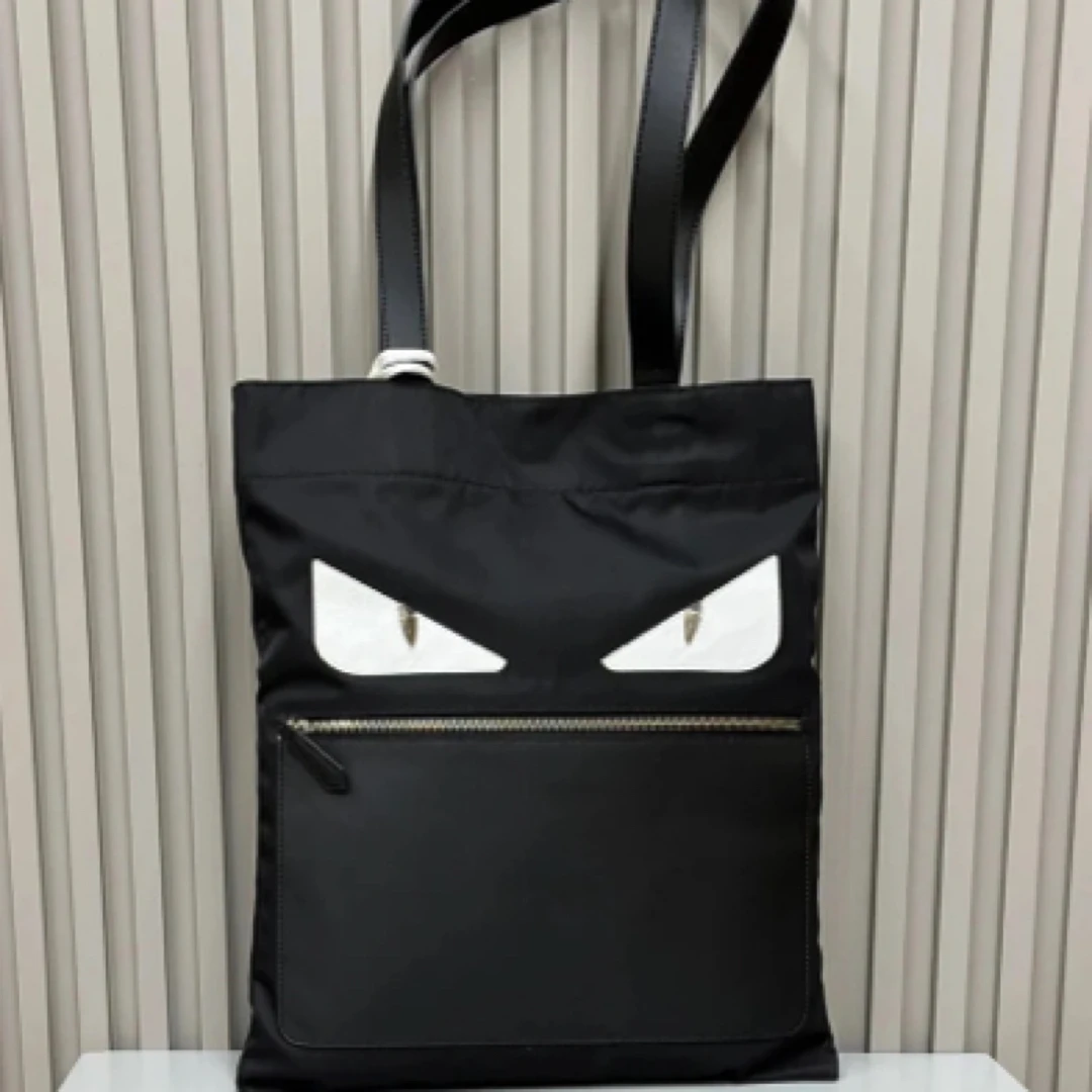 95新 FENDI/芬迪 FENDI芬迪小怪兽腋下包972406