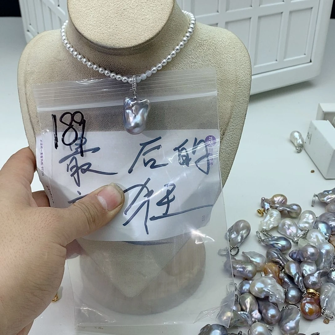 淡水珍珠颈饰合金