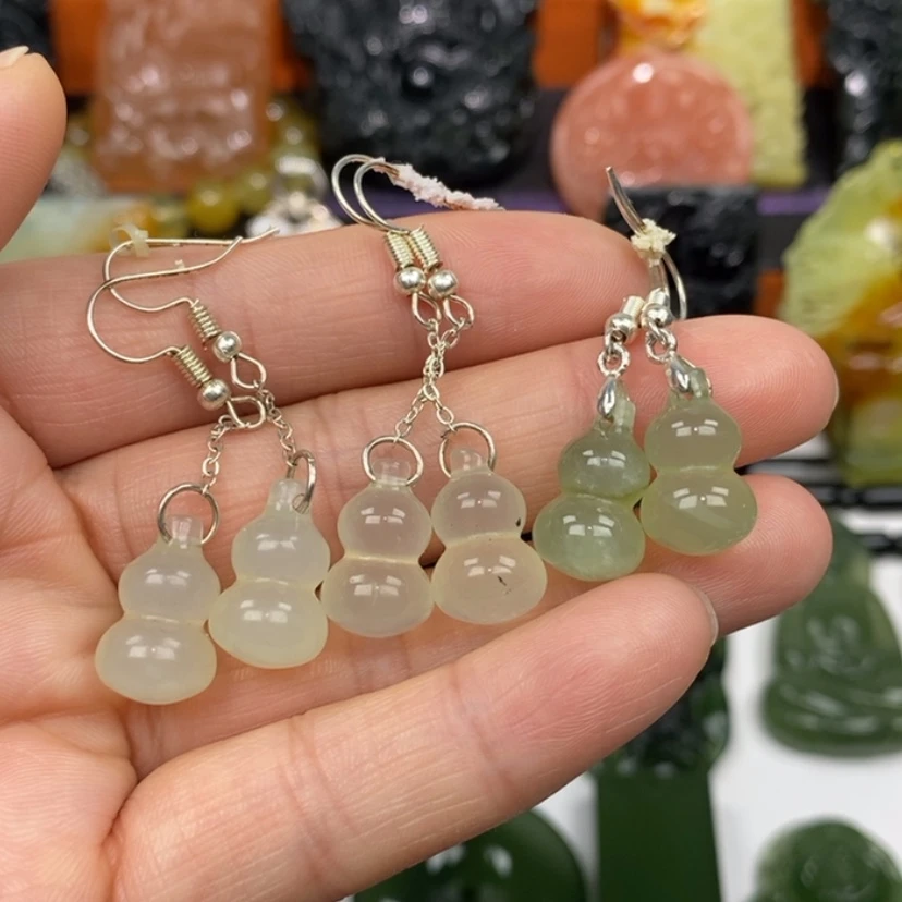 【闪购商品】蛇纹石玉未镶嵌颈饰