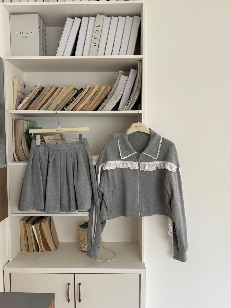 【灰调VTG 】25560 法式设计感蕾丝拼接开衫外套+高腰百褶半身裙