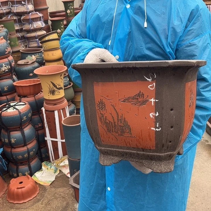 紫砂紫砂花盆和小