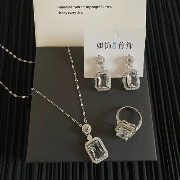 钛钢项链 如饰 方形透露三件套套装百搭欧美气质小众