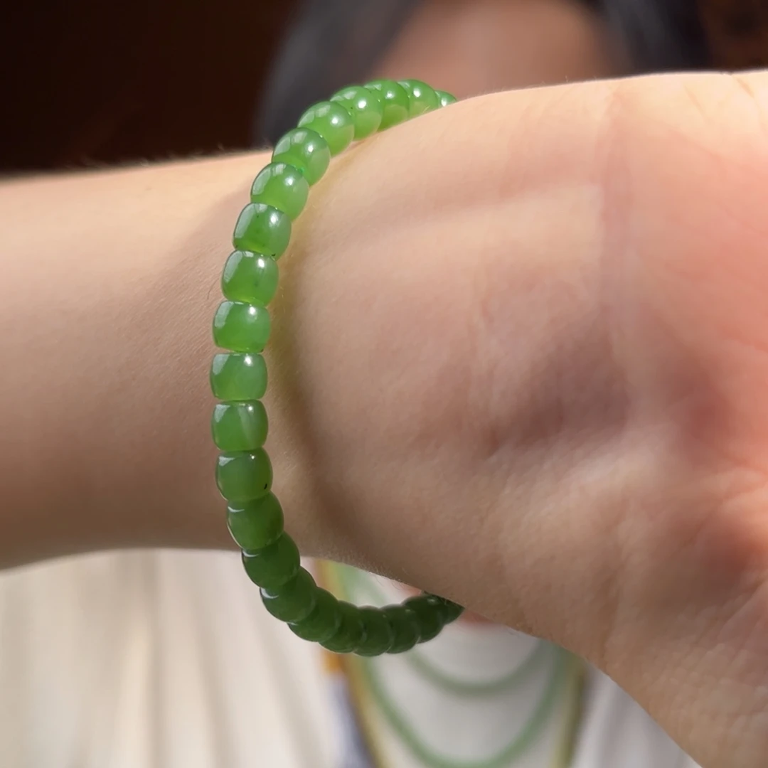 手串未镶嵌和田玉碧玉辣绿直切6mm260