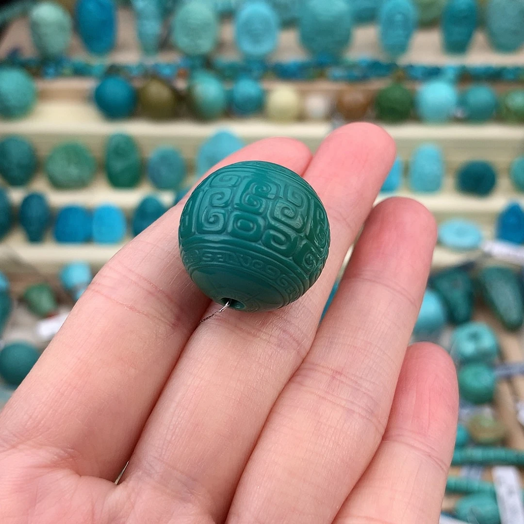 绿松石未镶嵌珠宝奇石