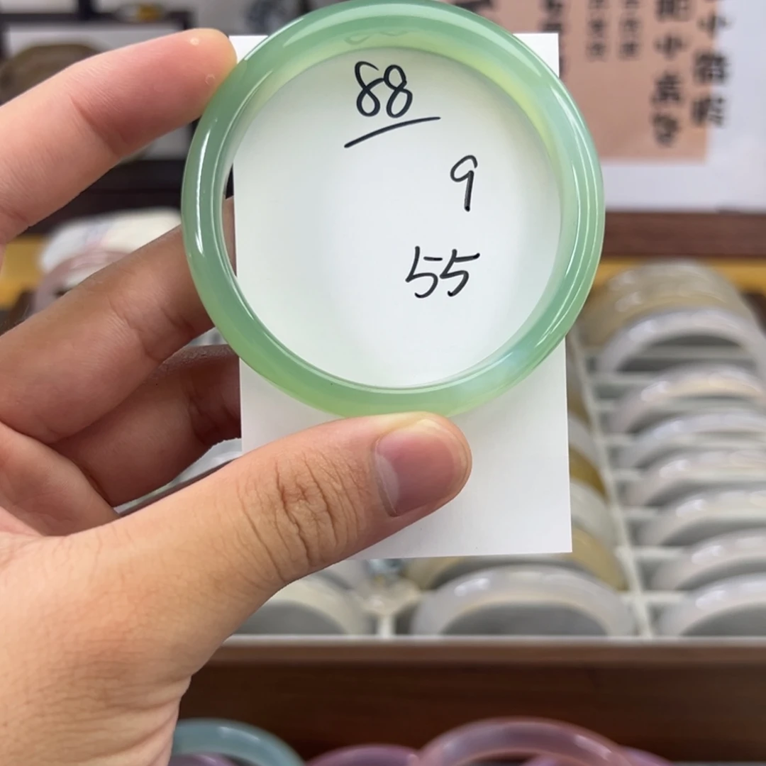 玛瑙/玉髓手镯未镶嵌88